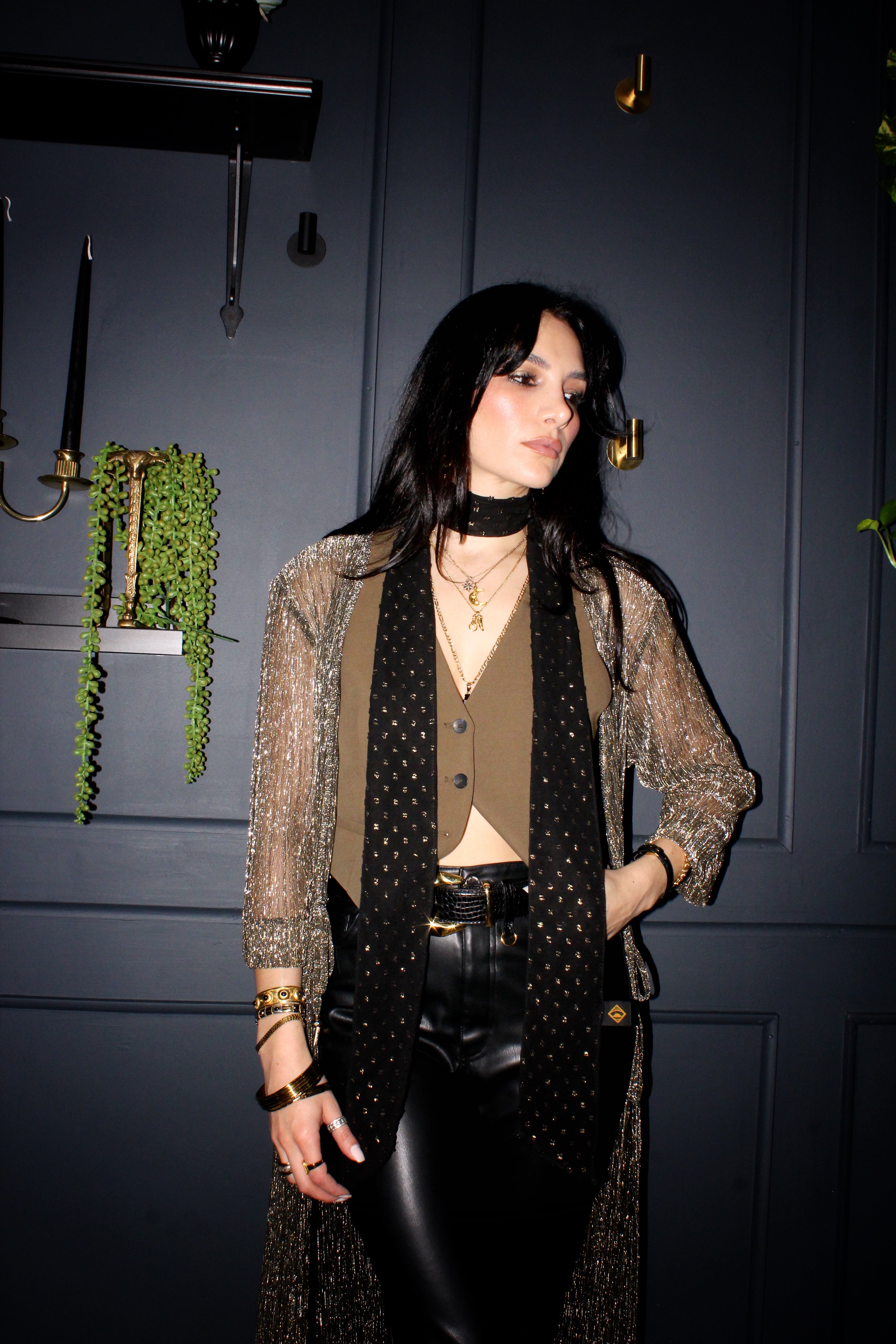 The Stellar Scarf